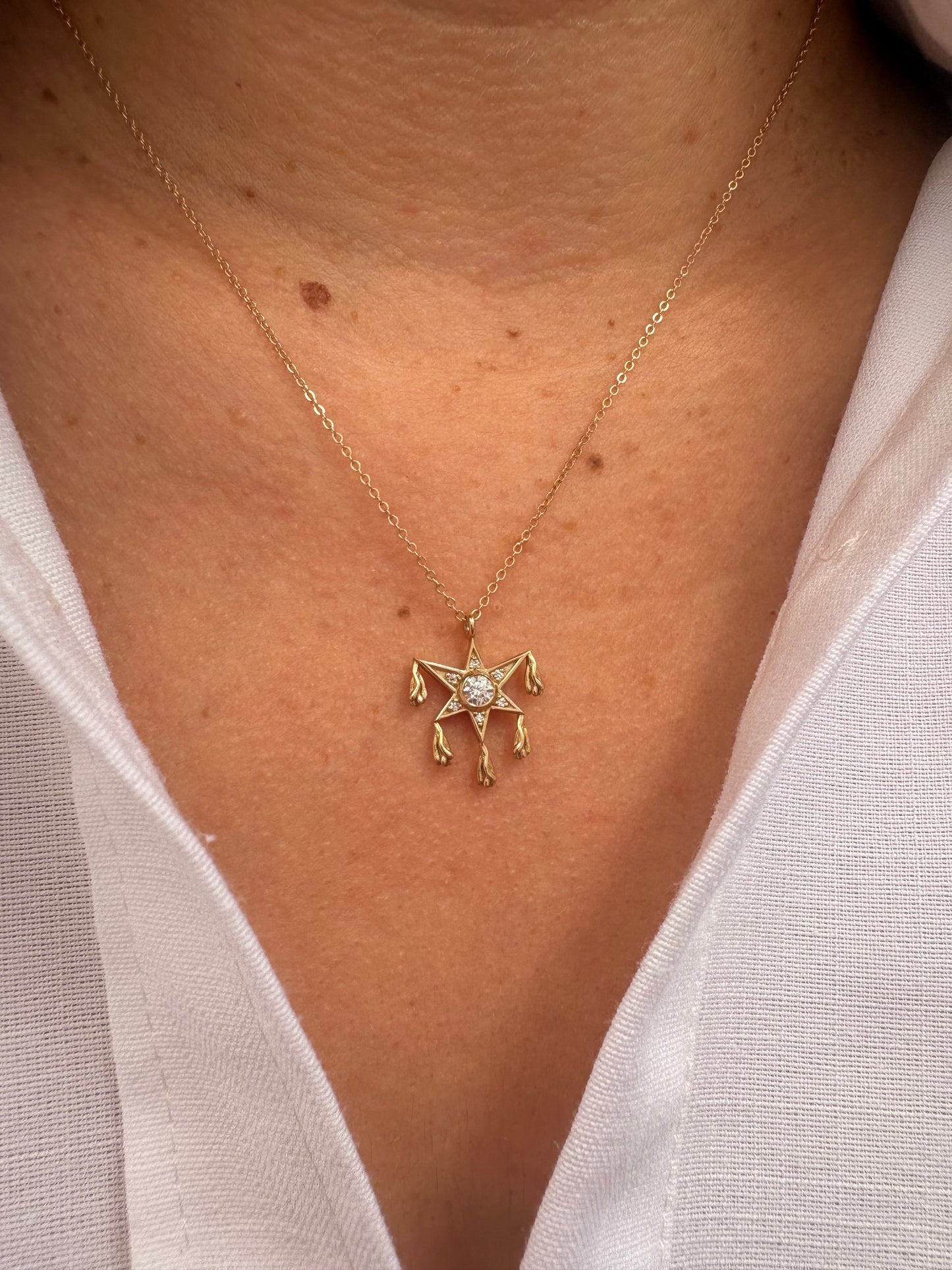 DIAMOND PIÑATA NECKLACE