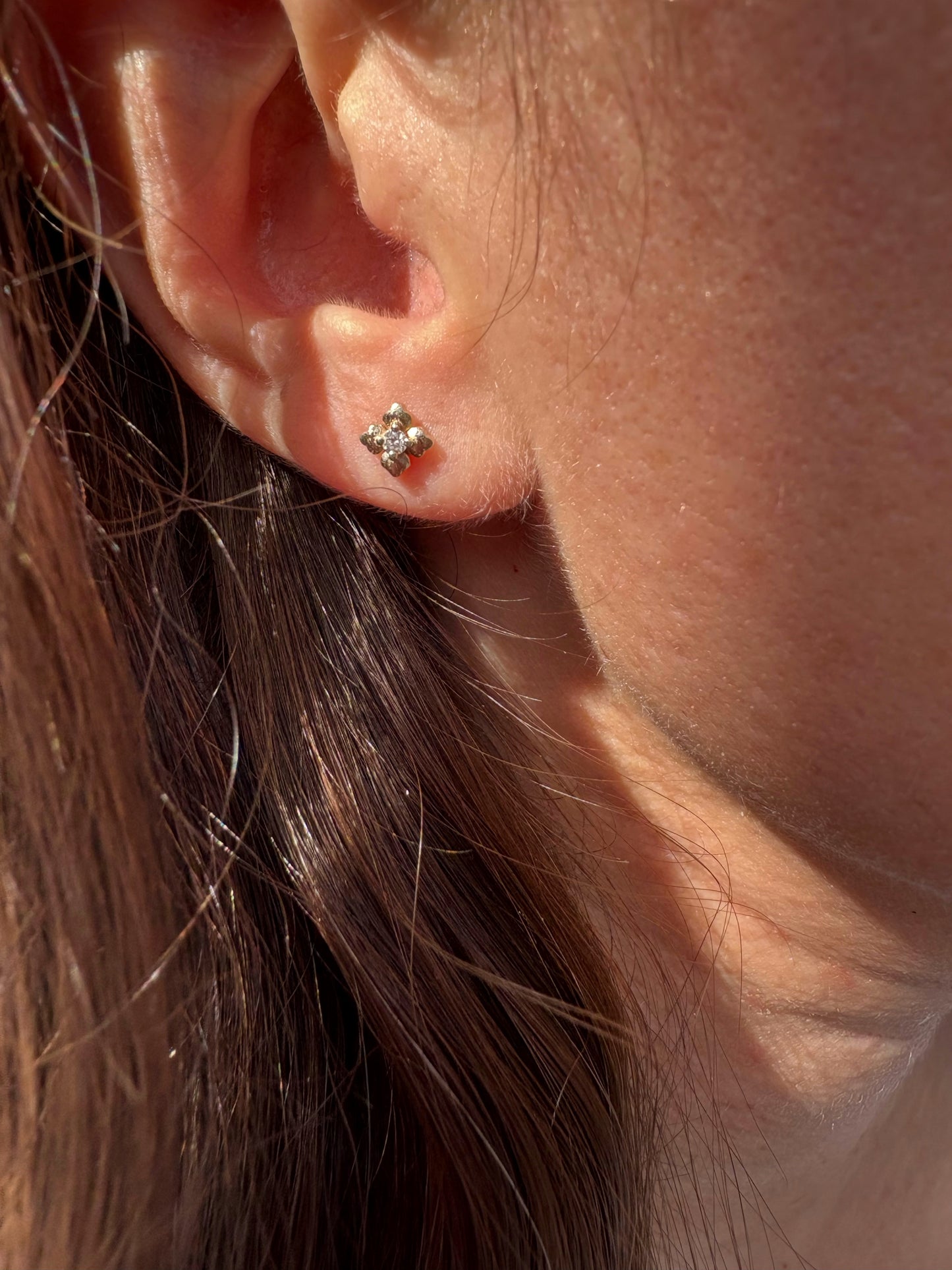 DIAMOND CLOVER TALAVERA STUD (PAIR)