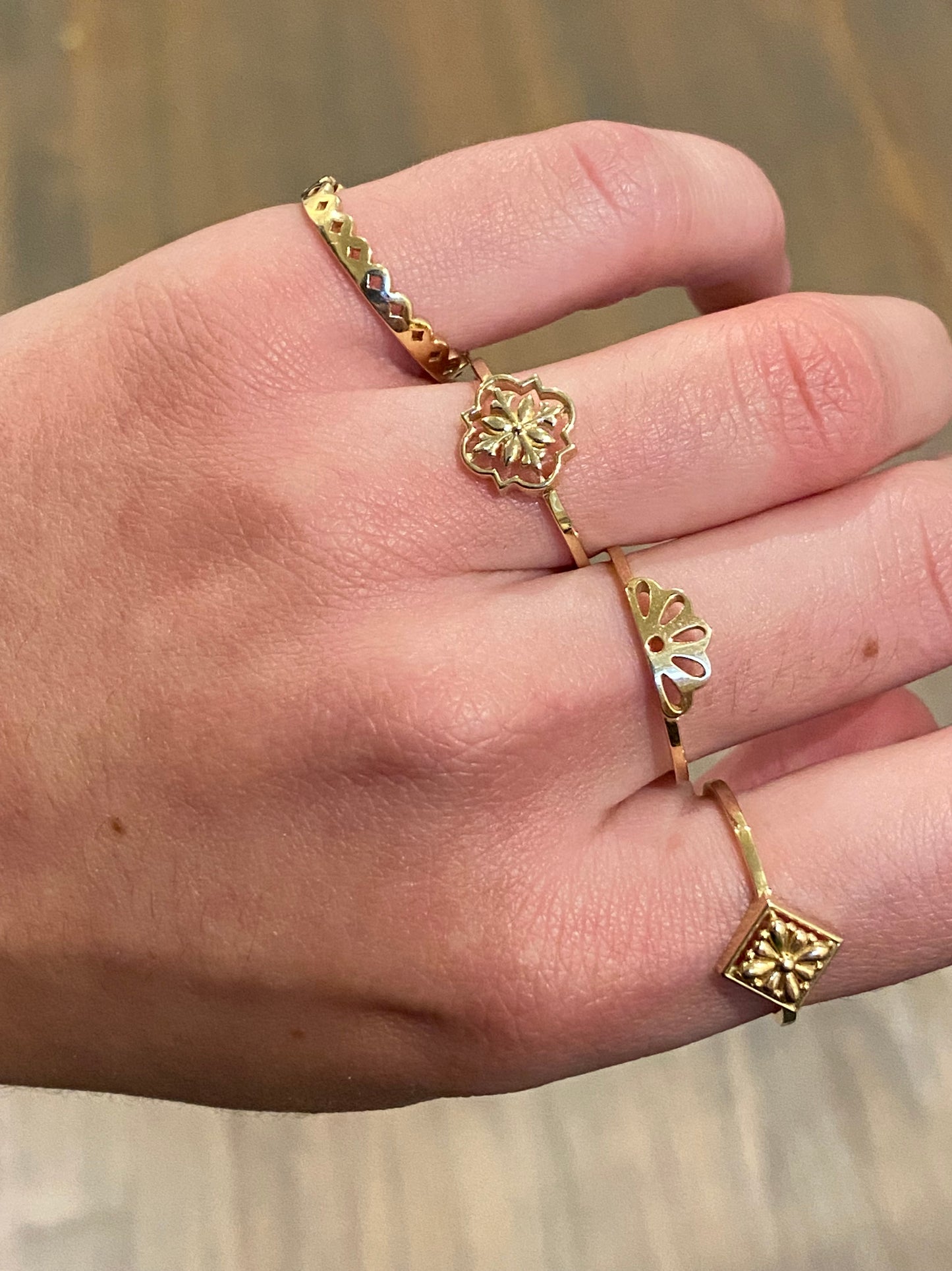 PAPEL PICADO FLOWER RING