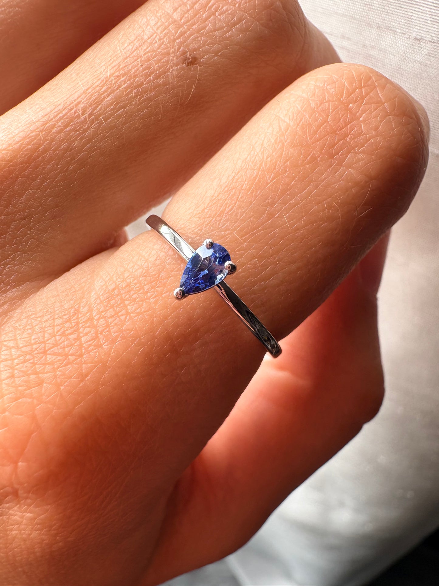 PEAR BLUE SAPPHIRE LAGRIMA RING
