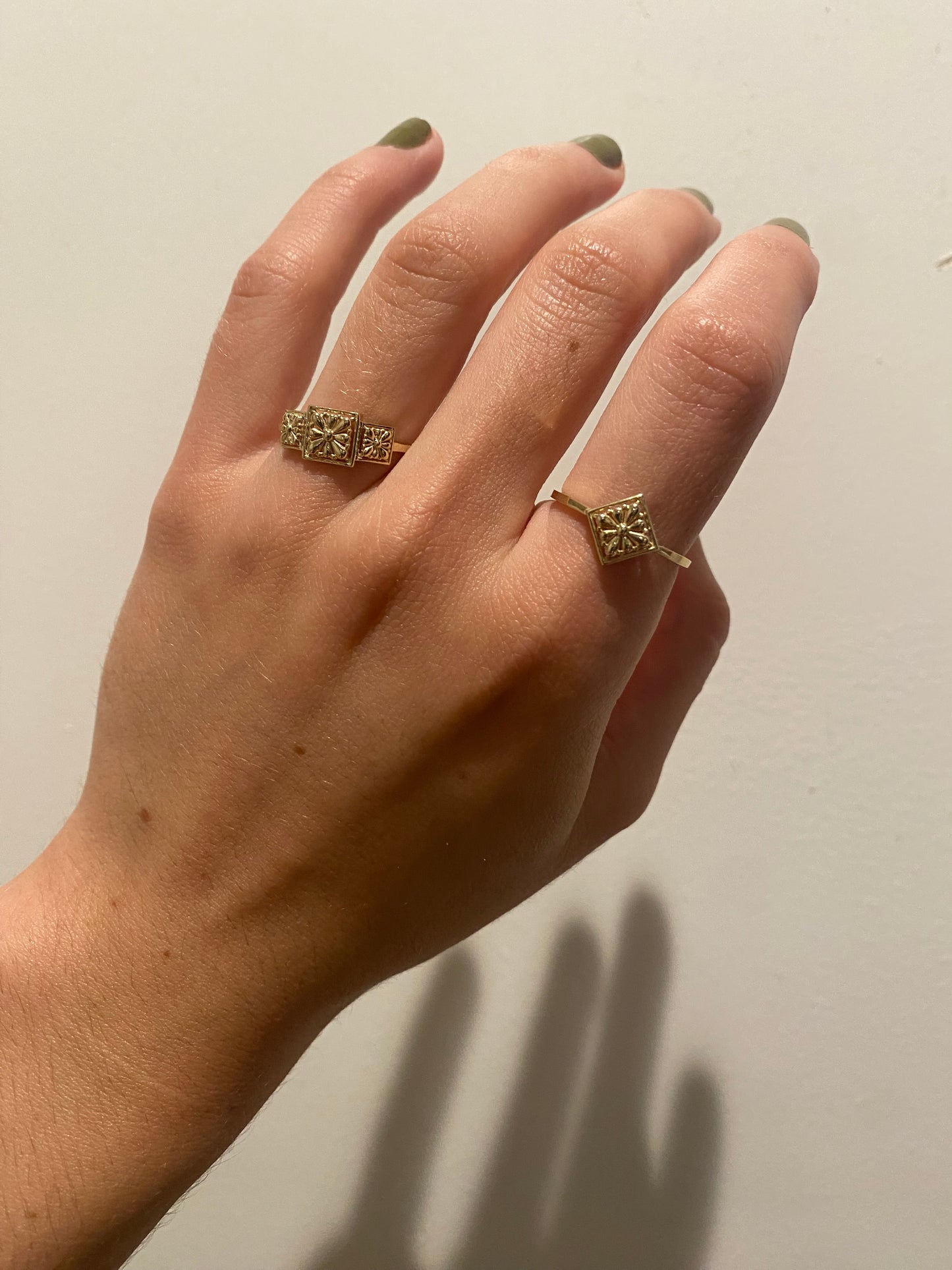 FLORES TALAVERA RING