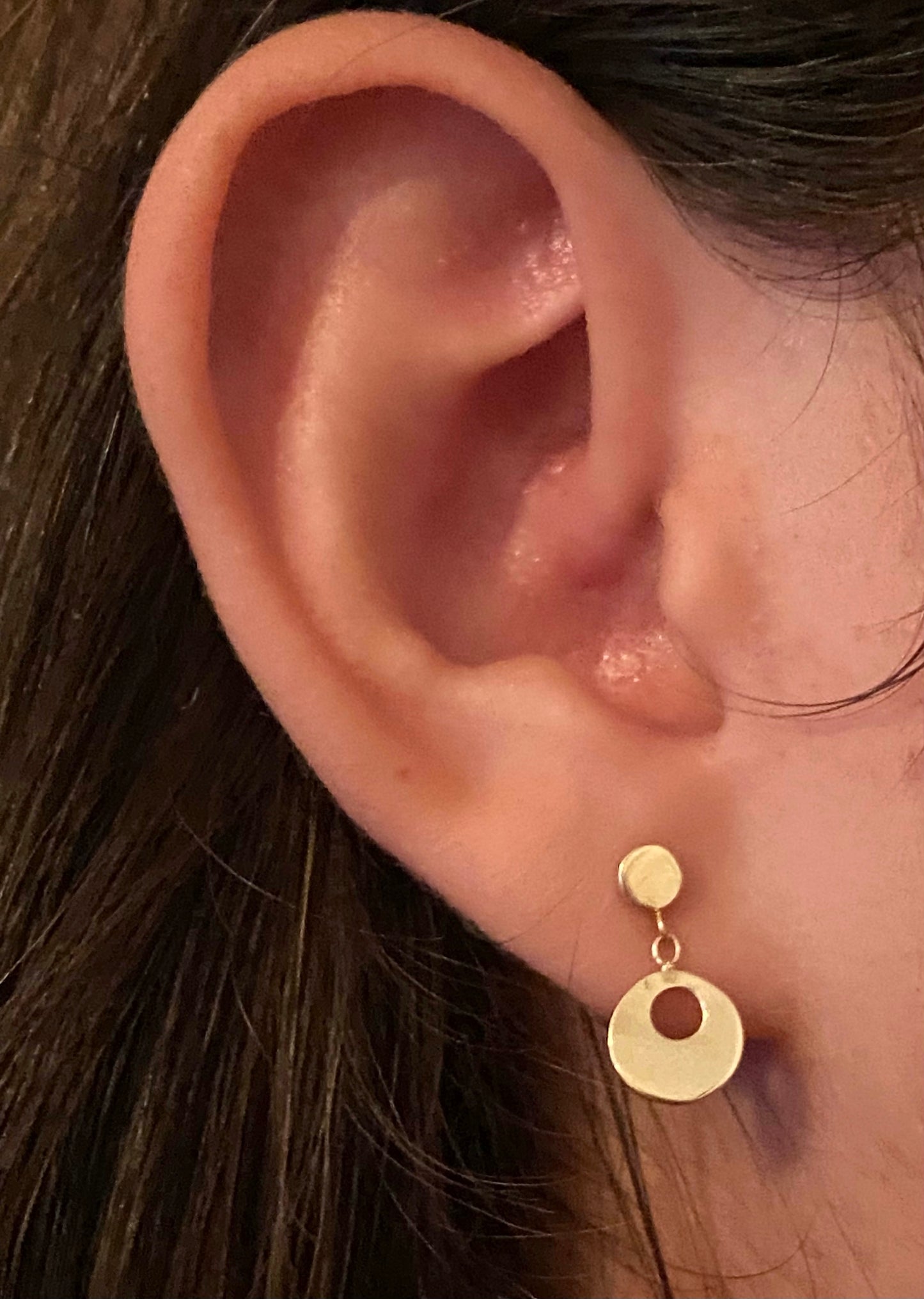 RETRO CIRCLE DANGLE EARRING