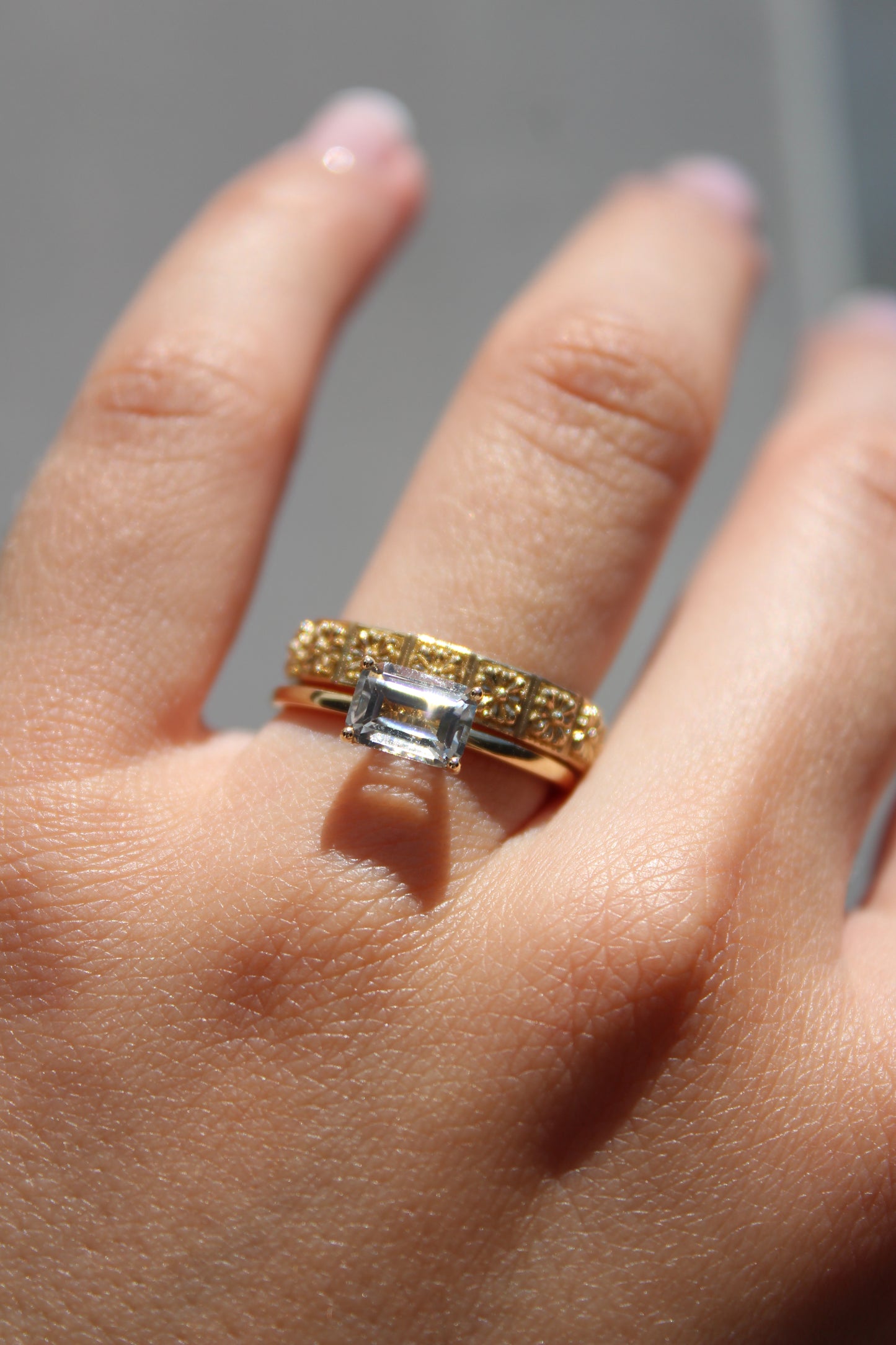 HORIZONTAL EMERALD CUT DIAMOND RING