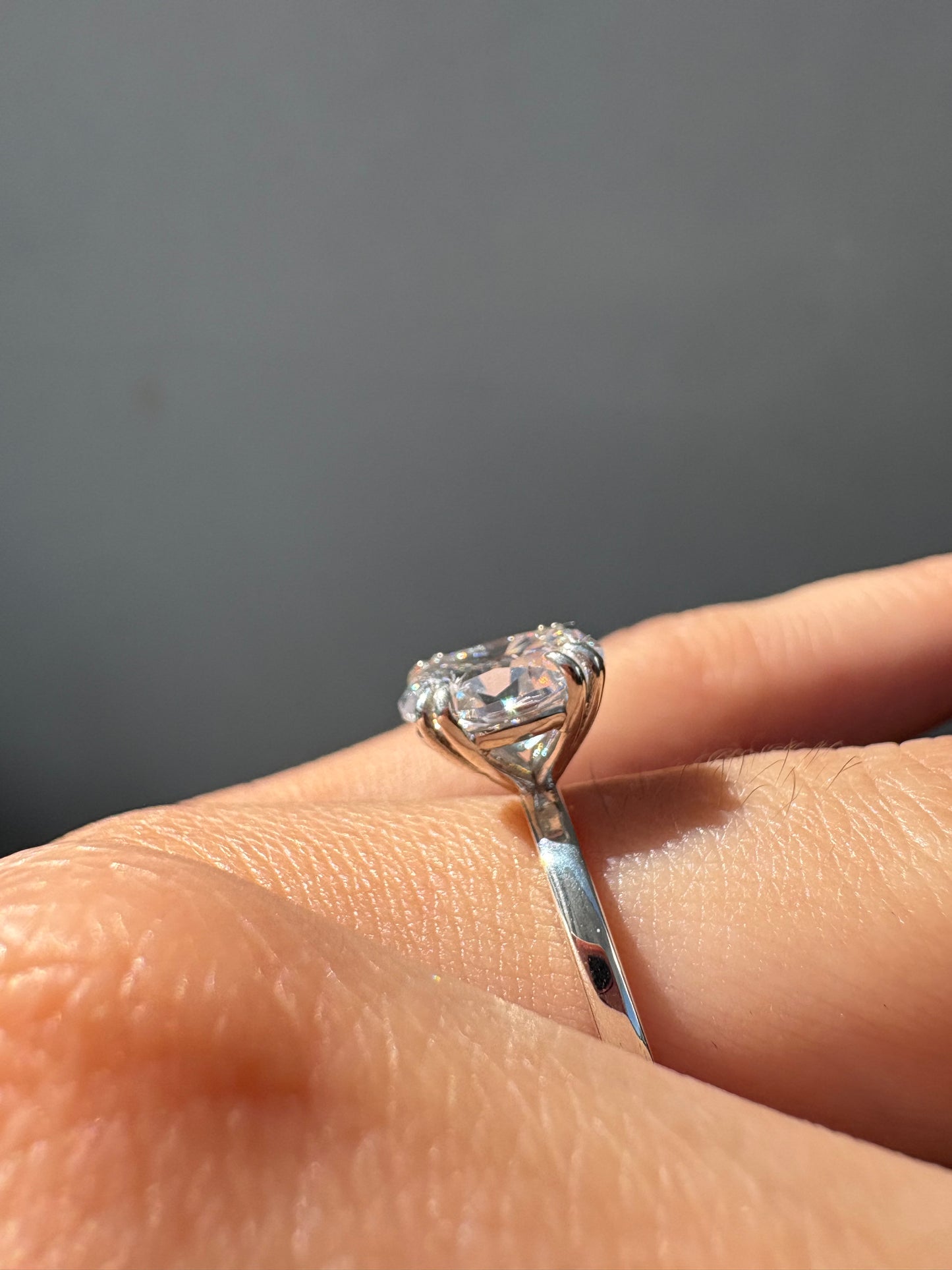 ROUND DIAMOND DOUBLE CLAW PRONG SOLITAIRE RING