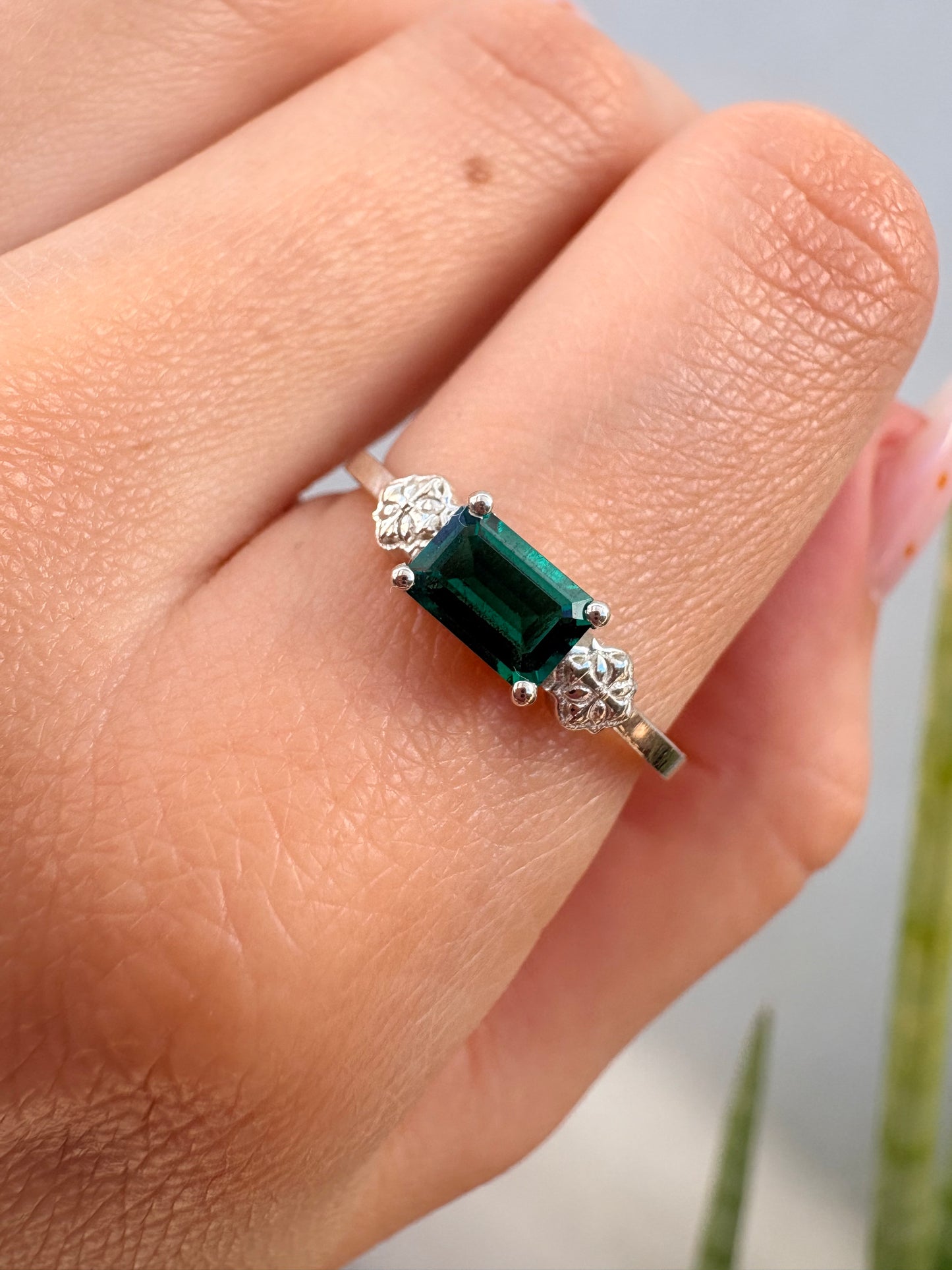 EMERALD CUT EMERALD MINI TALAVERA RING