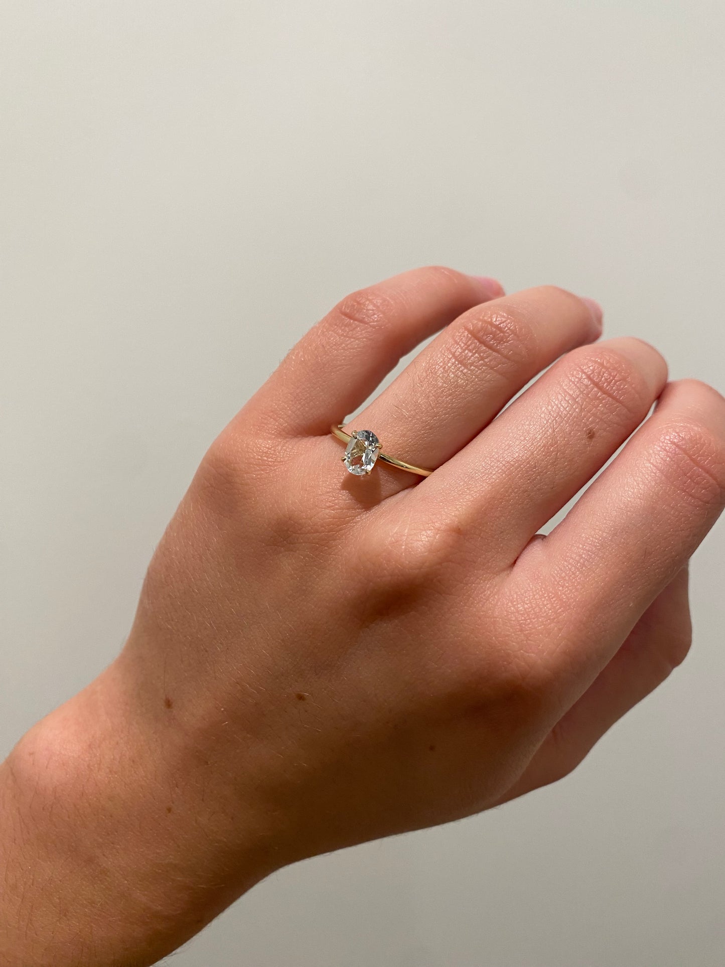 OVAL WHITE TOPAZ RING