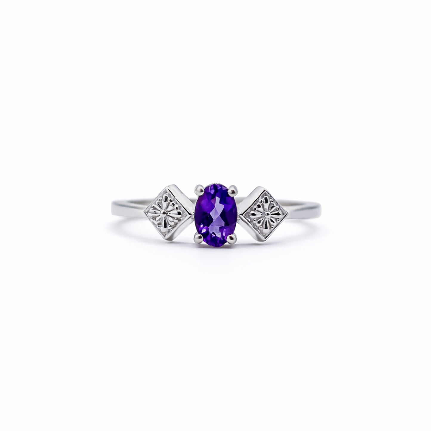 OVAL AMETHYST MINI FLORES TALAVERA RING