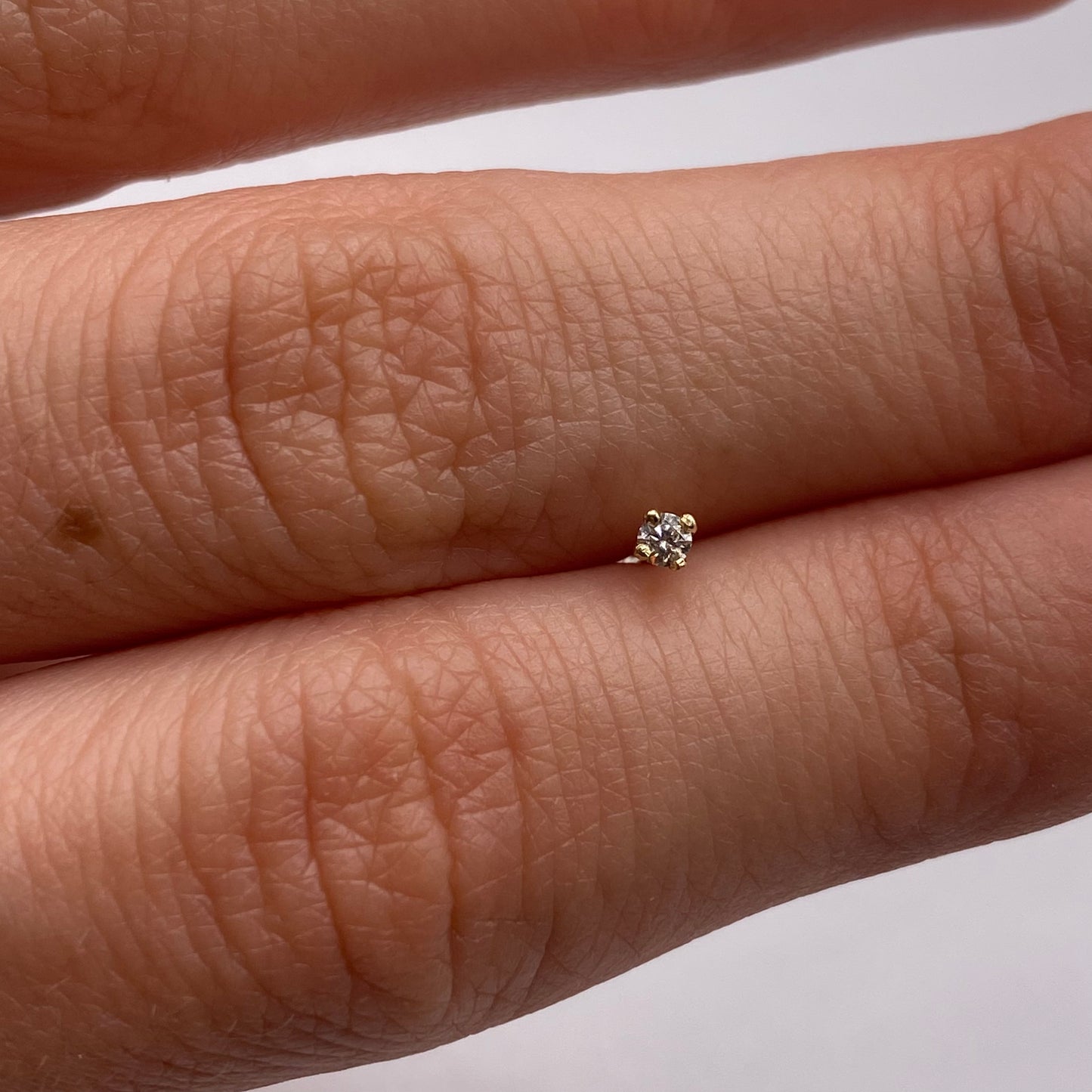 2MM DIAMOND STUD (SINGLE)