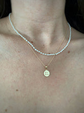 Load image into Gallery viewer, PETITE PEARL NECKLACE
